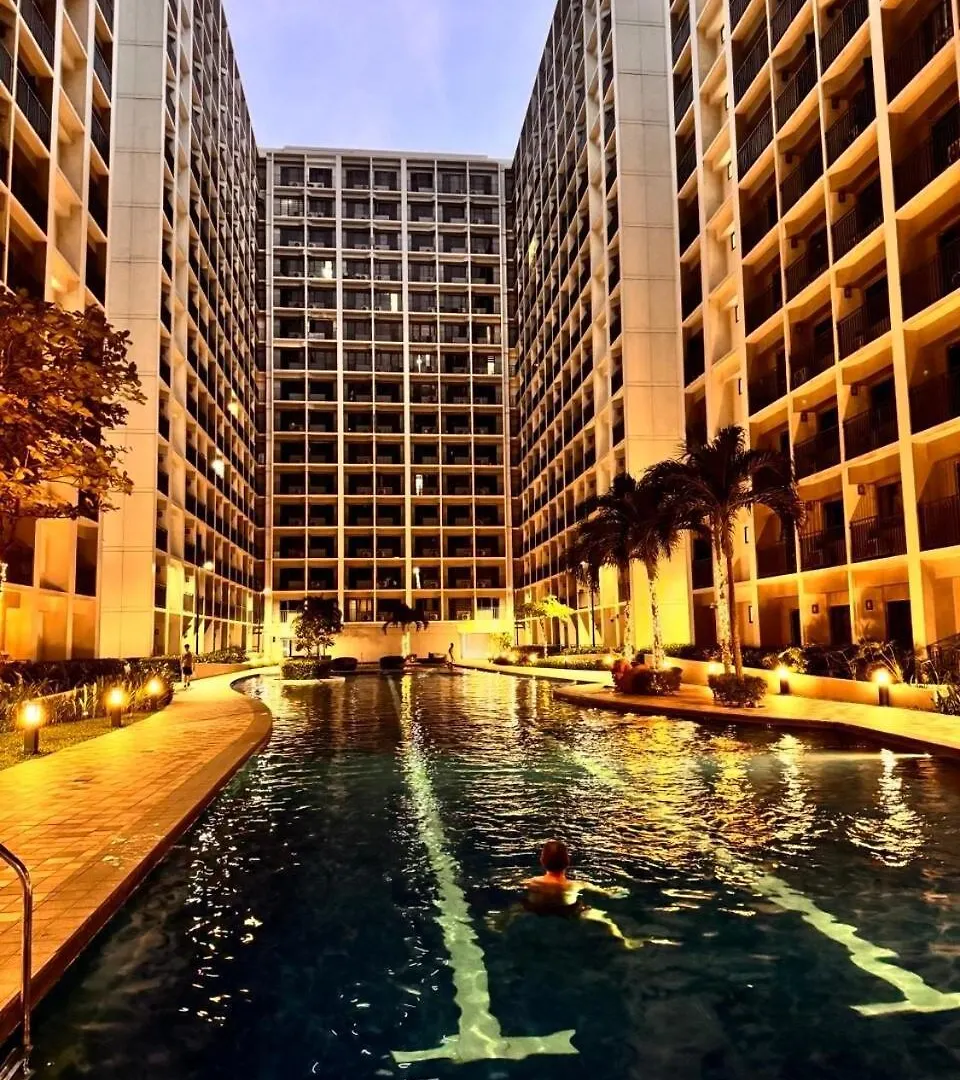 Lotus' Suite Manila Apartment